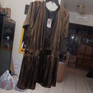 torrid Metallic Gold V-Neck Top